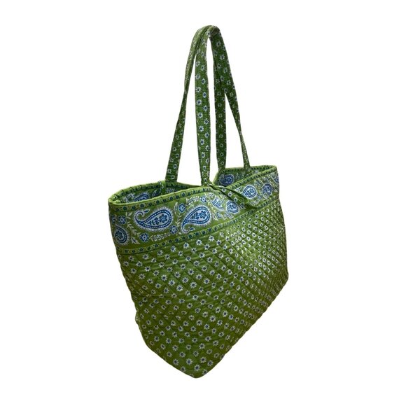 Vera Bradley Women’s Green Quilted Paisley & Floral Print Lightweight Tote Bag - Picture 2 of 10
